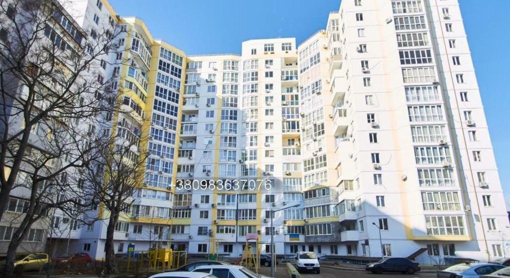 Loft Apartment: Central Odessa Near Station Exterior photo